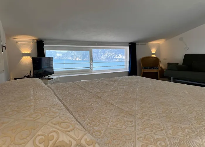 Apartment La Mansarda Praiano